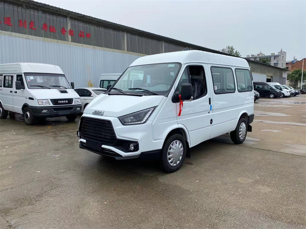 特順短軸殯葬服務車